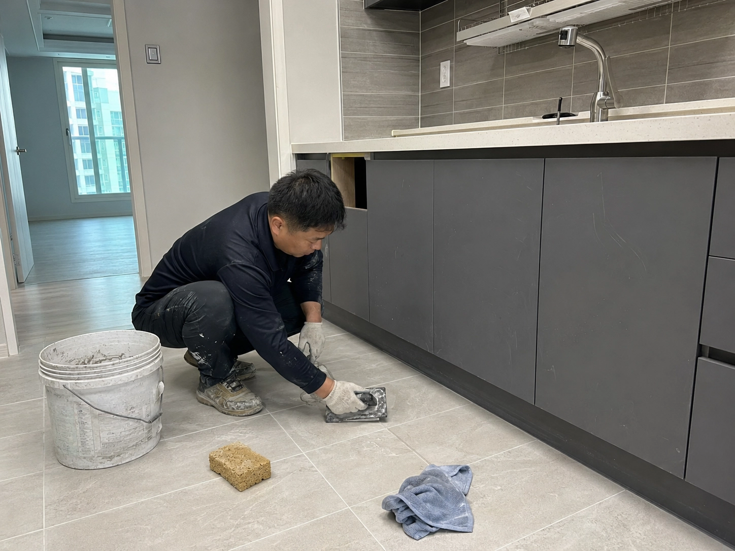 욕실 에폭시 줄눈시공 후 상태